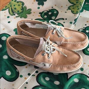 Sperry blush pink Leather Boat Shoes with White Laces